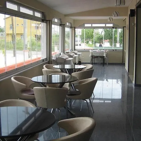 Hotel Gularif *